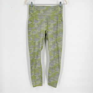 Fabletics 365 High Waisted 7/8 Leggings Grey Pin Dot Camo Women’s Size Small